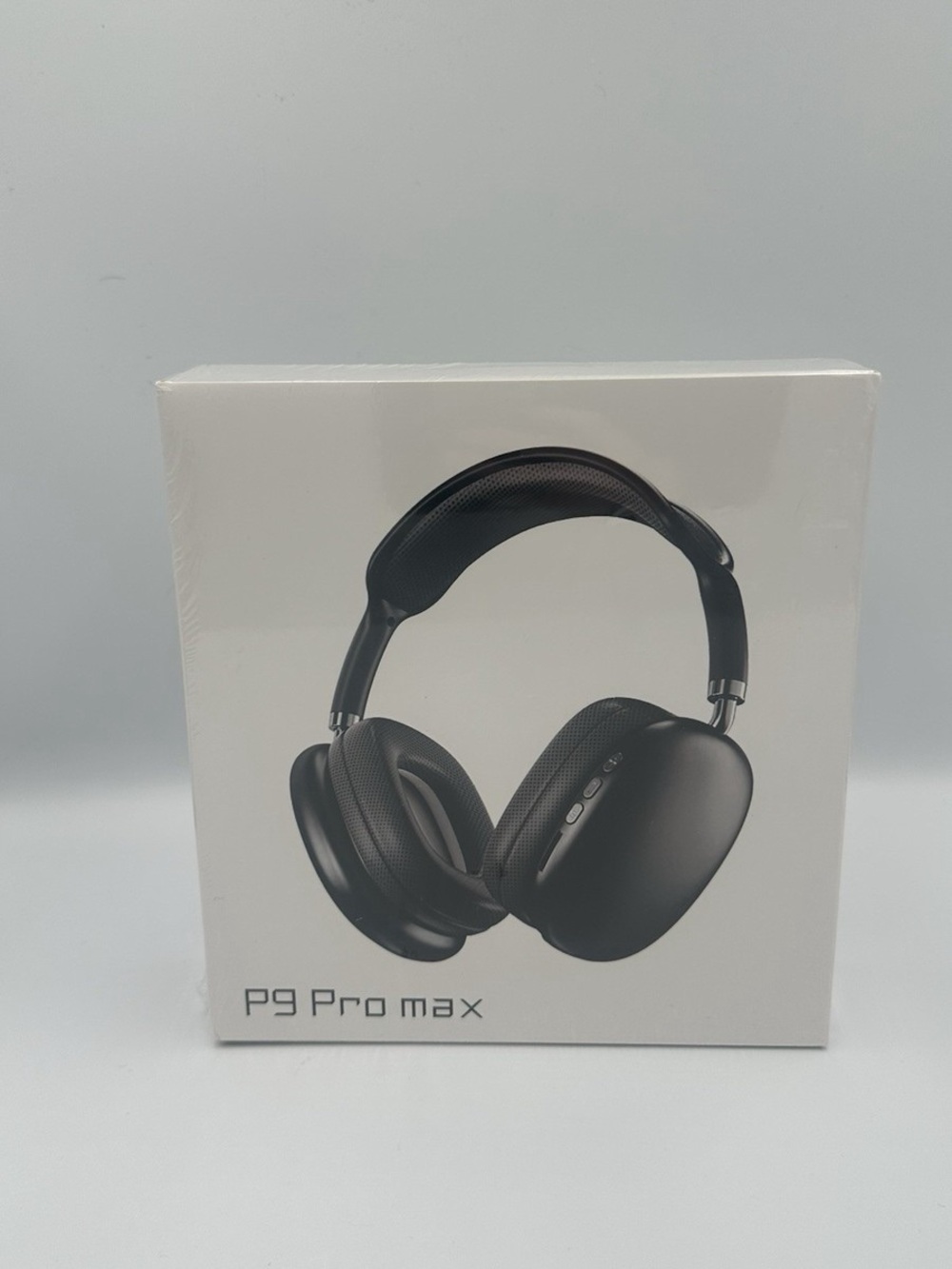 P9 Pro Max Wireless Over-Ear Headphones - Black